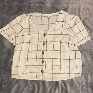 Button up short sleeve shirt